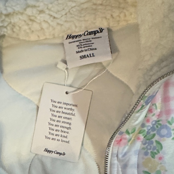 Happy Camp3r Floral Patchwork Women’s Jacket - Picture 3 of 6